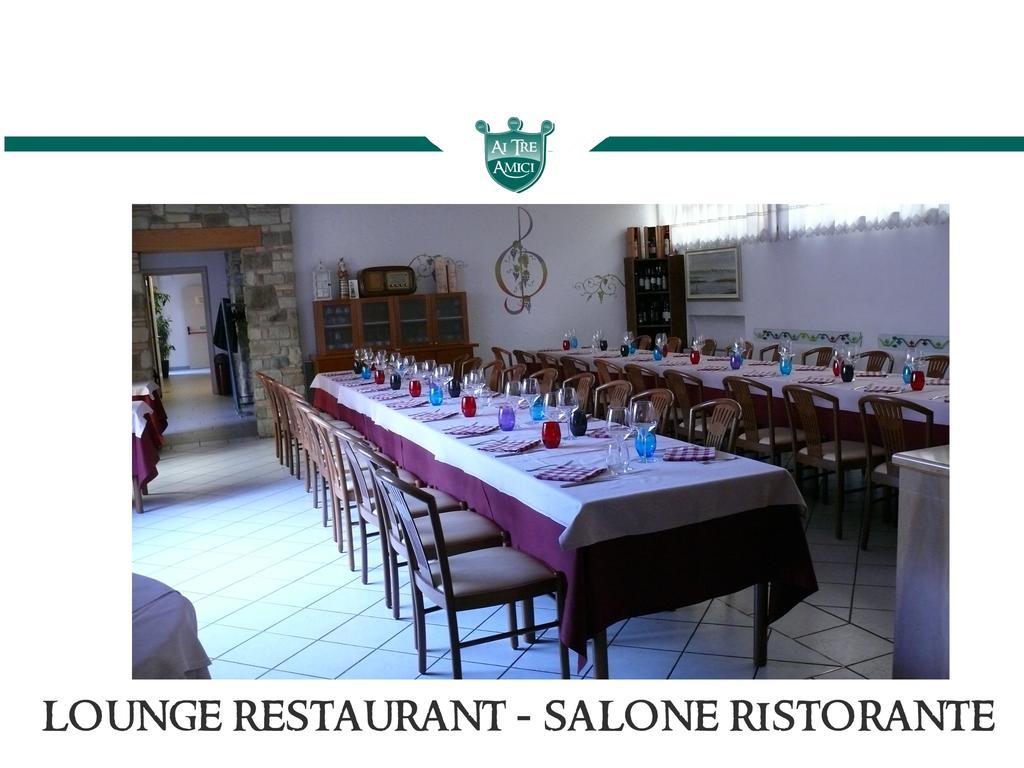 Trattoria Locanda Ai Tre Amici Mortegliano Exterior photo