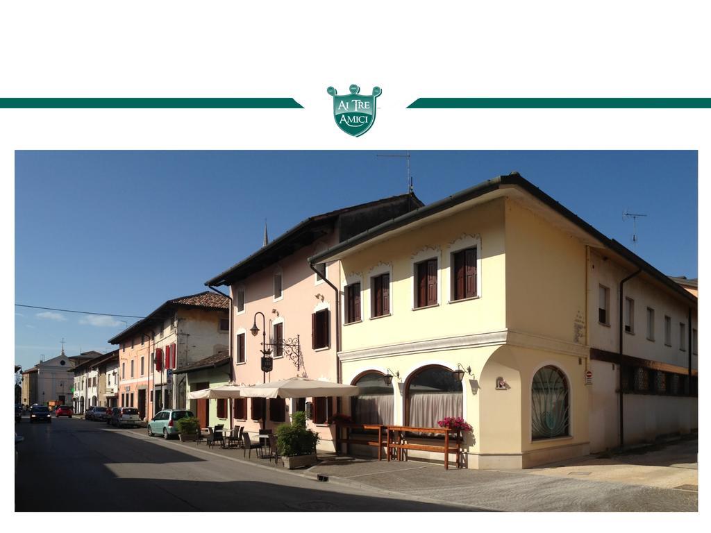 Trattoria Locanda Ai Tre Amici Mortegliano Exterior photo
